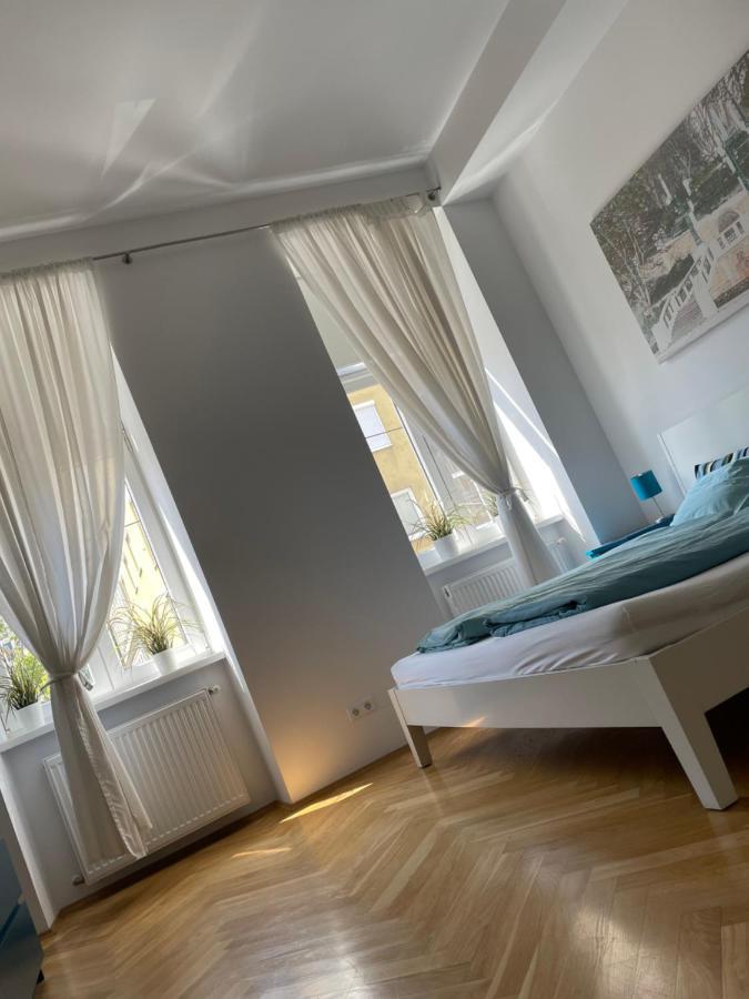 Cozy City Apartment Near City Center Вена Экстерьер фото